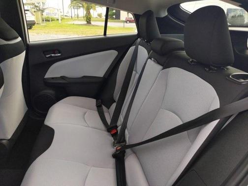 2021 Toyota Prius XLE