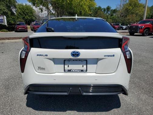 2017 Toyota Prius Three Touring