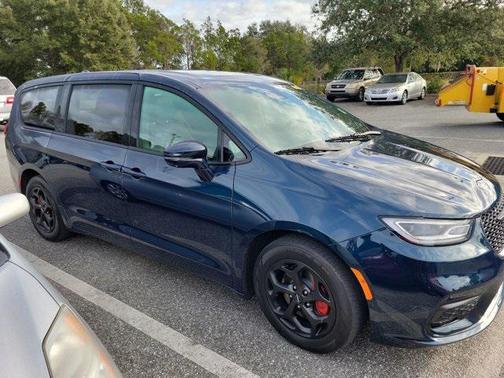 2022 Chrysler Pacifica Hybrid Limited