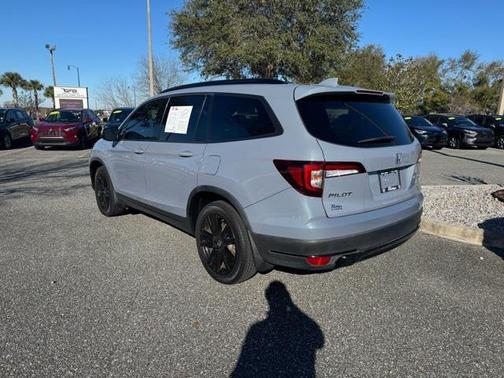 2022 Honda Pilot AWD Black Edition