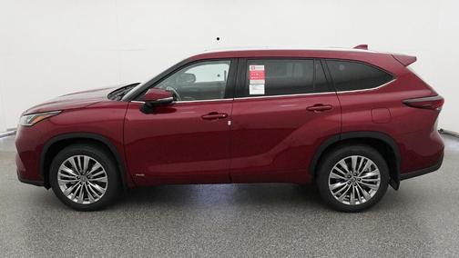 Ruby Flare Pearl 2026 Toyota Highlander Hybrid Platinum