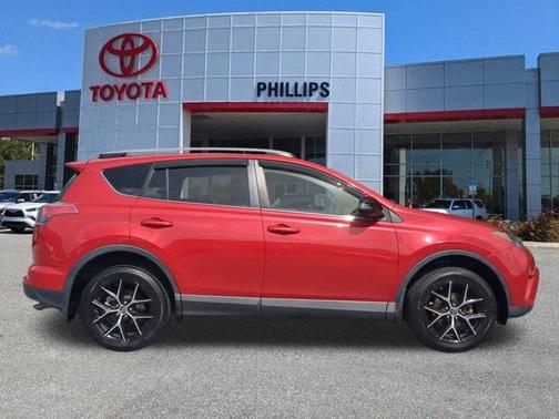 2017 Toyota RAV4 SE