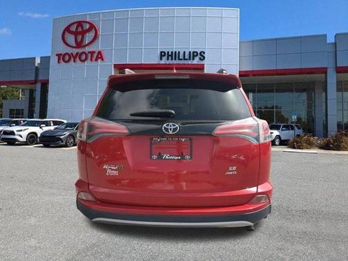 2017 Toyota RAV4 SE