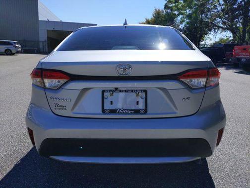 Classic Silver Metallic 2020 Toyota Corolla LE