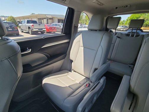 Shoreline Blue Pearl 2019 Toyota Highlander XLE