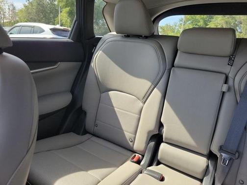 2024 INFINITI QX50 LUXE