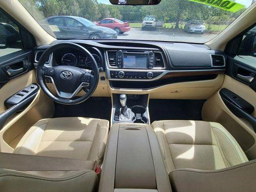 Ooh La La Rouge Mica 2017 Toyota Highlander Limited Platinum