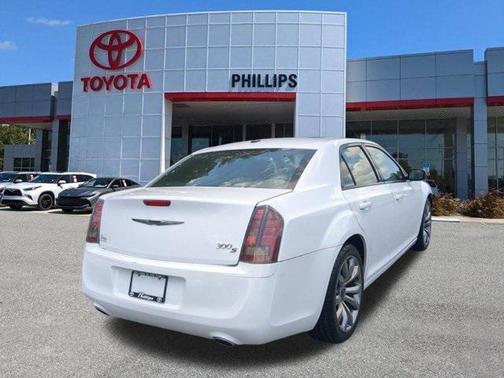 2014 Chrysler 300 S
