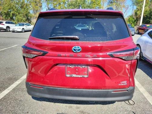 2021 Toyota Sienna XLE 7 Passenger