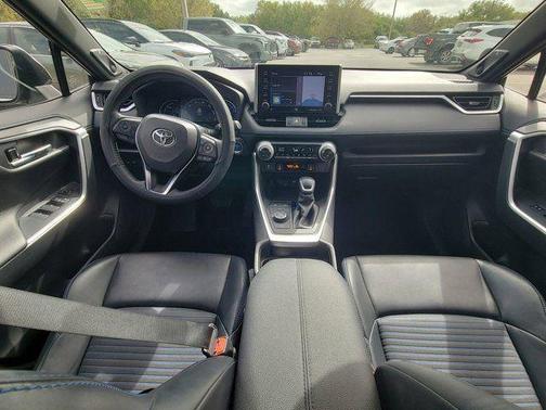 2019 Toyota RAV4 Hybrid SE