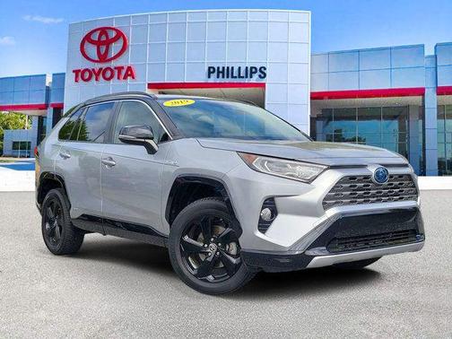 2019 Toyota RAV4 Hybrid SE