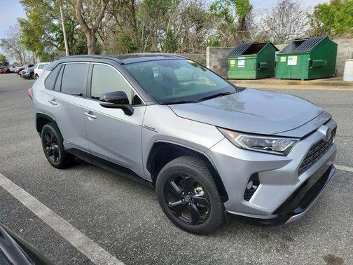 2019 Toyota RAV4 Hybrid SE