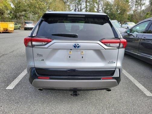 2019 Toyota RAV4 Hybrid SE