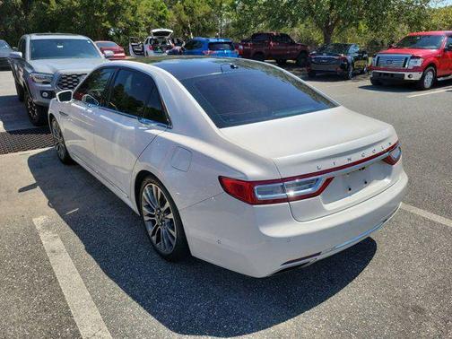 White Platinum Clearcoat 2017 Lincoln Continental Reserve