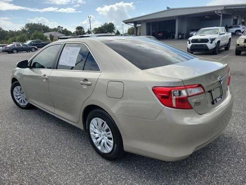 2014 Toyota Camry Hybrid LE