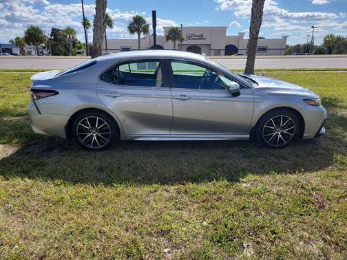 Celestial Silver Metallic 2021 Toyota Camry SE