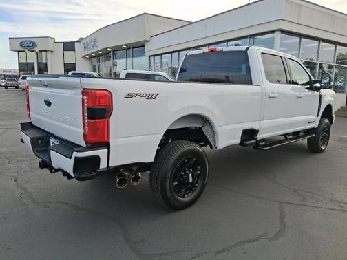 2023 Ford F-350 XLT