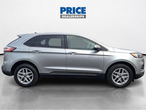 Iconic Silver 2024 Ford Edge SEL