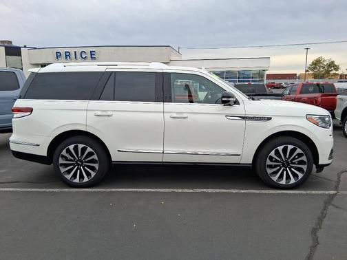 2024 Lincoln Navigator Reserve