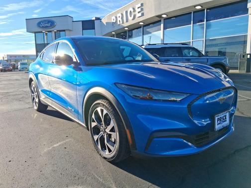 2025 Ford Mustang Mach-E Select