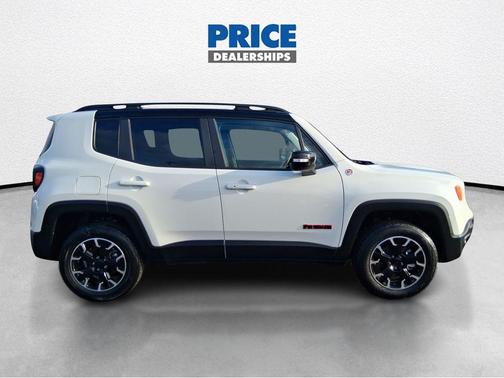 2023 Jeep Renegade Trailhawk