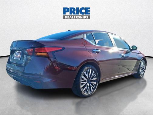 Garnet Pearl Metallic 2024 Nissan Altima 2.5 SV