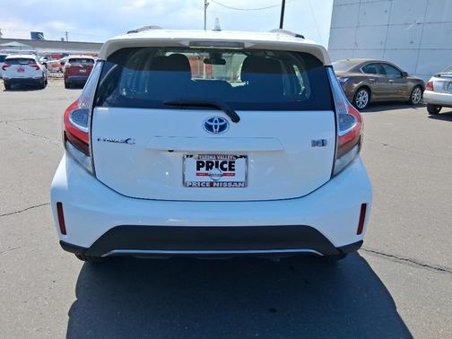 2018 Toyota Prius c Two