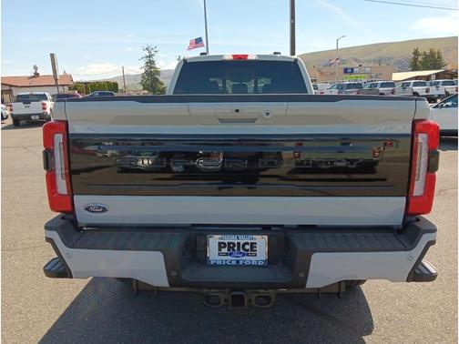 2025 Ford F-250 Platinum