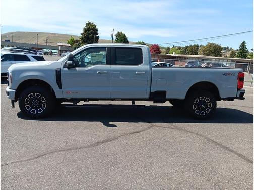 2025 Ford F-250 Platinum