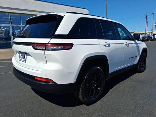 2024 Jeep Grand Cherokee Altitude