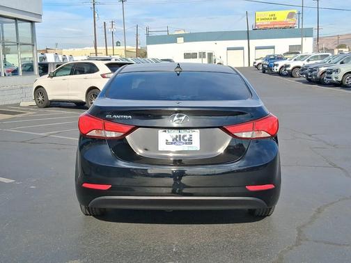 2014 Hyundai ELANTRA SE