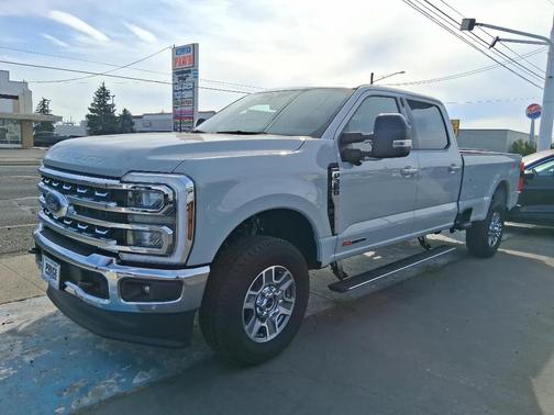 2025 Ford F-350 Lariat