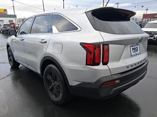 2021 Kia Sorento LX