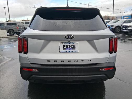 2021 Kia Sorento LX