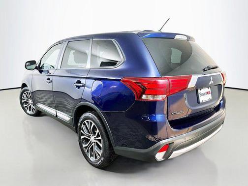 2016 Mitsubishi Outlander ES