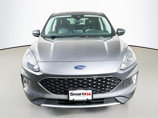 Gray Metallic 2022 Ford Escape SEL