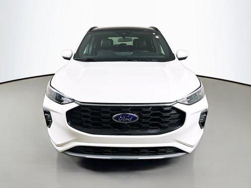 White Metallic 2023 Ford Escape ST-Line Select