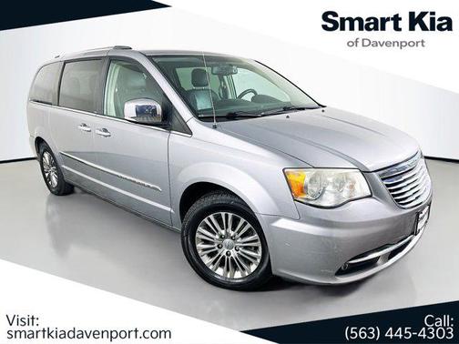 2013 Chrysler Town & Country Touring-L