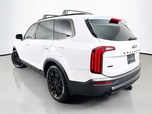 Glacial White Pearl 2022 Kia Telluride EX