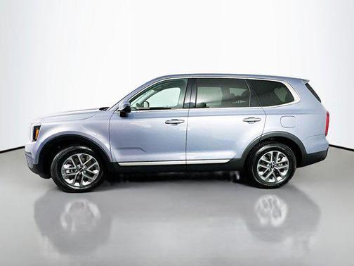 2023 Kia Telluride LX