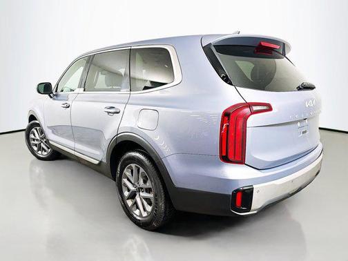 2023 Kia Telluride LX