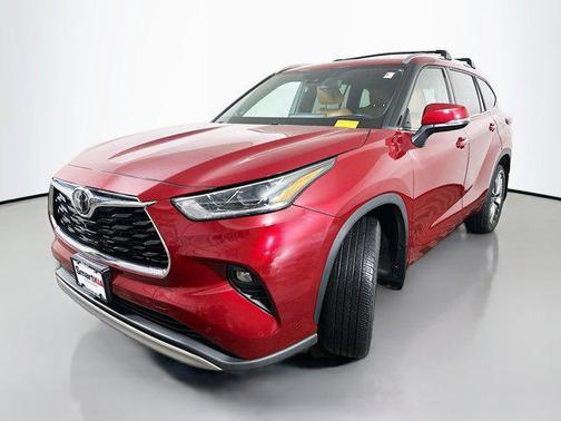Ruby Red 2020 Toyota Highlander Platinum