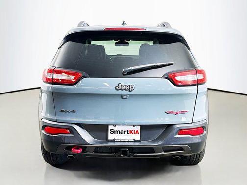 Anvil Clear Coat 2014 Jeep Cherokee Trailhawk