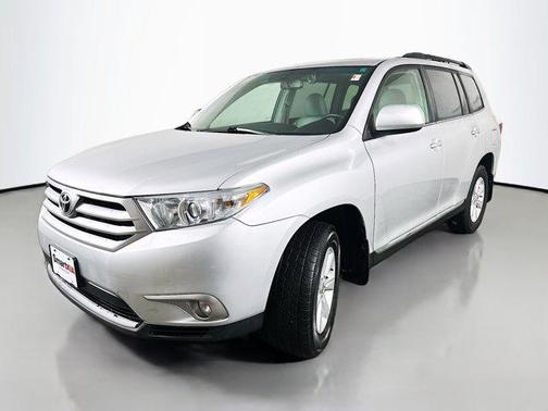 2012 Toyota Highlander SE
