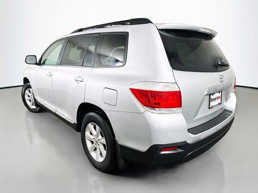 2012 Toyota Highlander SE
