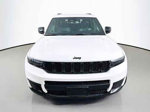 2022 Jeep Grand Cherokee L Altitude