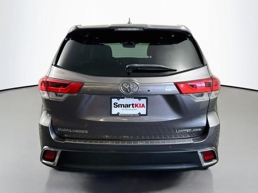 Predawn Gray Mica 2017 Toyota Highlander Limited Platinum