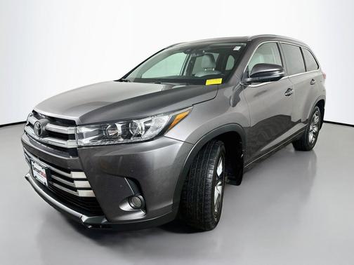 Predawn Gray Mica 2017 Toyota Highlander Limited Platinum