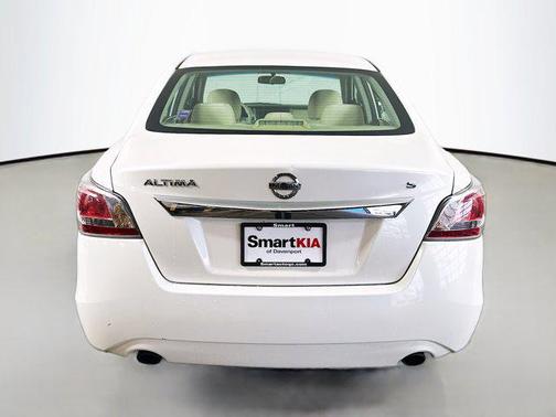 Pearl White 2015 Nissan Altima 2.5 S