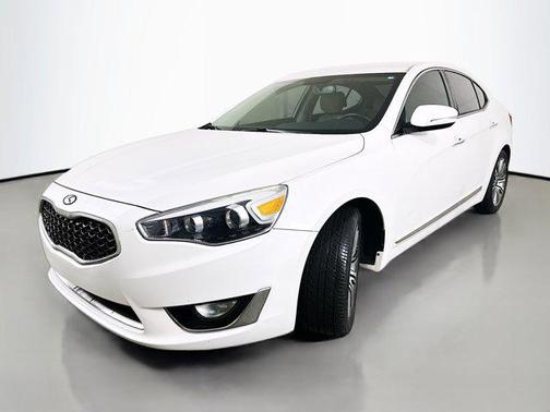 2016 Kia Cadenza Base
